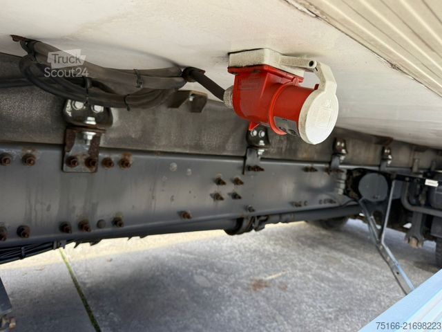 Chłodnia (samochód ciężarowy) VOLVO FM 370 Kühlkoffer 7,80 m LBW 2 T*THERMOKING