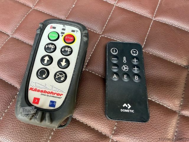 Camión portacoches MAN TGS 23.460 + Kässbohrer Supertrans PRO, Winde