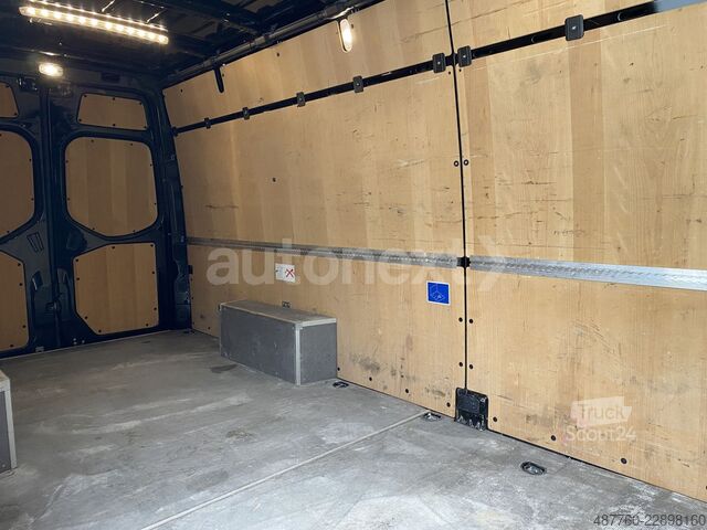 Ван с висока покривка MERCEDES-BENZ Sprinter 317 Maxi Aut. *Distronic* 360°+LED+NAVI