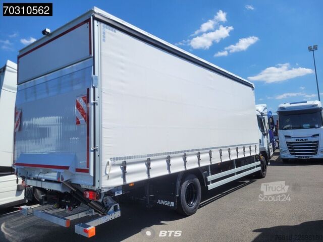 Flaklastbil med kapell DAF XB 260 4X2 FA VDC 16t - Kundenspezifikation Curt