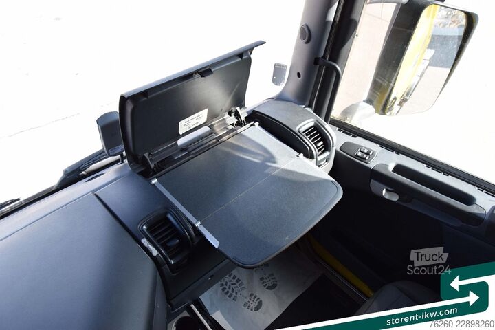 Tractora standard SCANIA R560 V8 8x4 Retarder 2-Leiter Hydraulik Standkl.