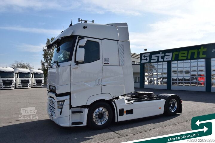 Tractora standard RENAULT T520 Vollluftfederung Retader Standklima ACC ALU