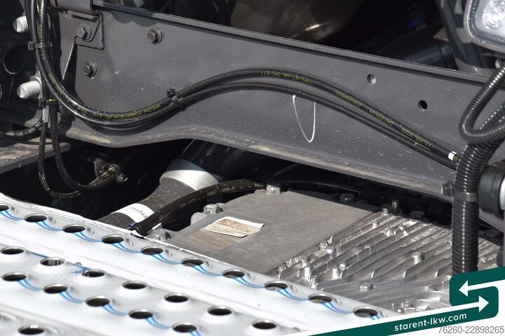 Tractora standard RENAULT T520 Vollluftfederung Retader Standklima ACC ALU