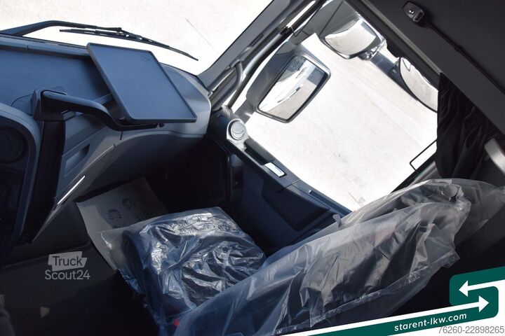 Tractora standard RENAULT T520 Vollluftfederung Retader Standklima ACC ALU