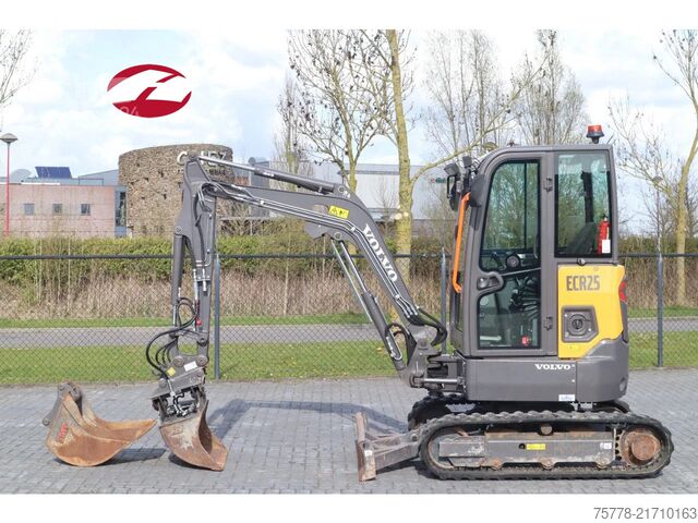 Mini bager Volvo ECR25 ELECTRIC | JECR25D | TILTBUCKET | BUCKET ...