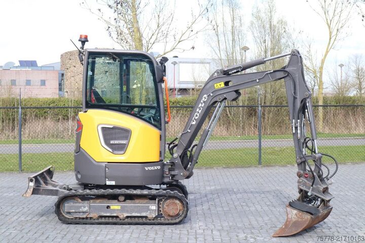 Mini bager Volvo ECR25 ELECTRIC | JECR25D | TILTBUCKET | BUCKET ...