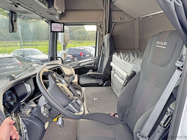 čemodāns DAF XD 310 FA 4x2 ST928 Sleeper High - 19T - Super ...