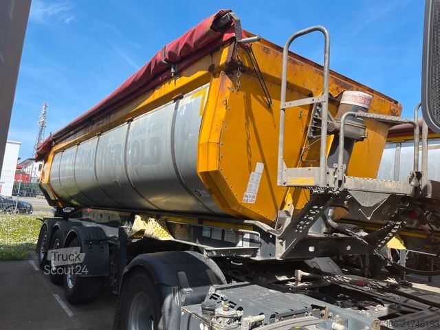 Semiremorcă basculantă SCHWARZMÜLLER Thermokippmulde 3-Achsen