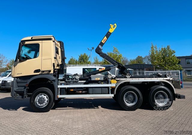 Kroklastbil MERCEDES-BENZ Arocs 3345 6x6 BB/ Hyva 26-51-S/ Kran Hydr.