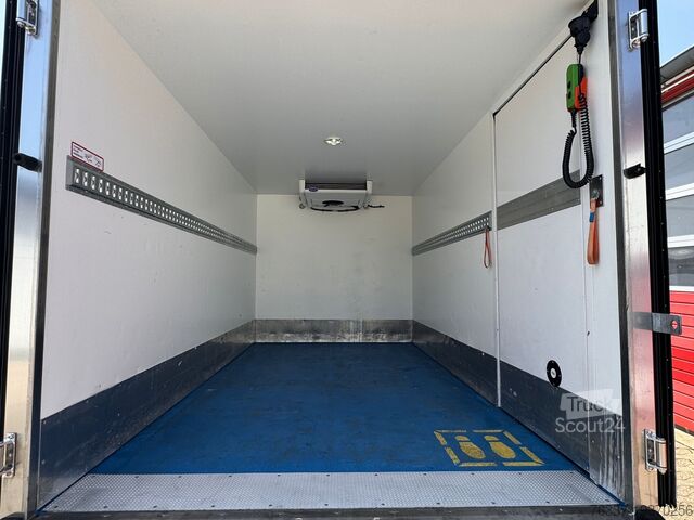 Вантажівка-рефрижератор Iveco Daily Tiefkühlkoffer Carrier Pulsor 350