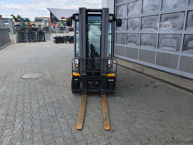 Frontstapler JUNGHEINRICH EFG 215 / Triplex: 4.25m! / SS / nur 1.368h!