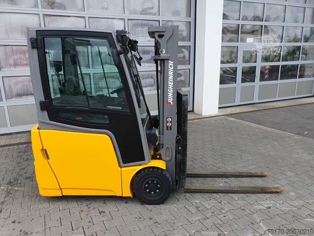 Ön yükleyici forklift JUNGHEINRICH EFG 215 / Triplex: 4.25m! / SS /  4.297h!