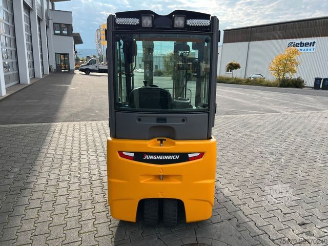 Carrello elevatore frontale JUNGHEINRICH EFG 215 / Triplex: 4.25m! / SS /  4.029h