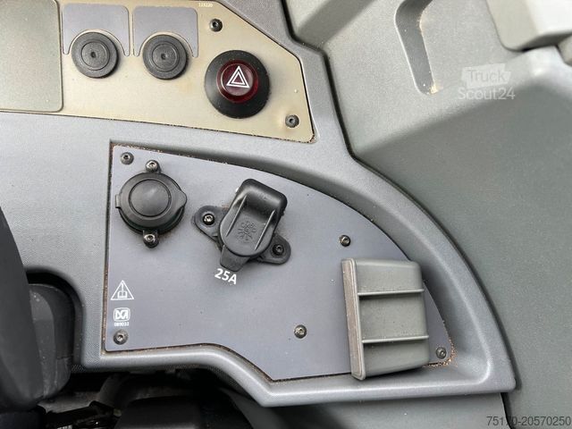 Τηλεσκοπικός φορτοεκφορτωτής MERLO P35.11 / nur 148h! / Pratzenabstützung