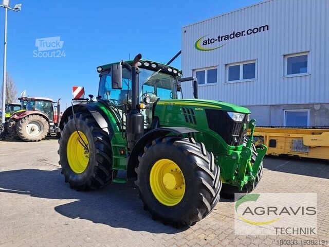 Traktor John Deere 6215 R