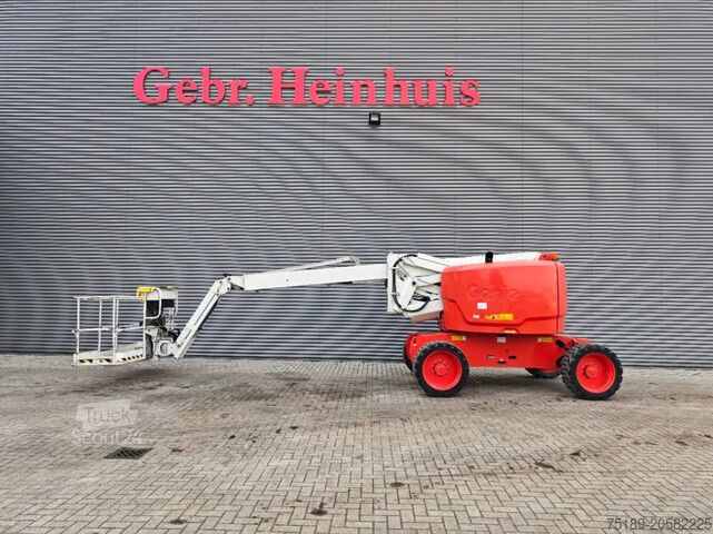 Mafsallı teleskopik çalışma platformu Genie Z-62/40