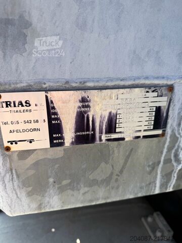 Semitrailer med lav last Trias Tieflader