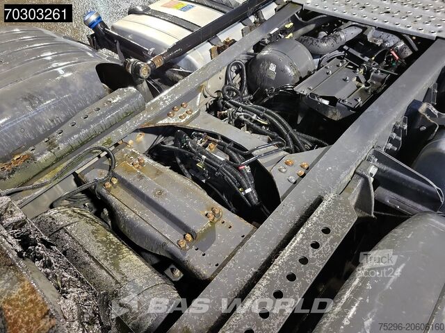 Standard tractor Scania R490 6X2 Retarder Lift+Lenkachse Full-Air 2xTan...