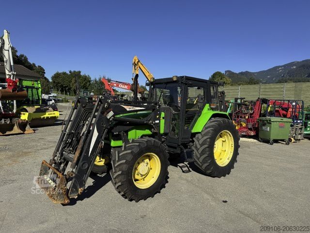 Tractor John Deere 3300 HYDRAC EK 120 P Lader