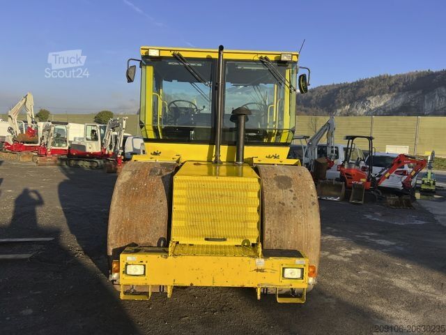 Rullo monotamburo DYNAPAC CS 142 *Walze 10800kg*1952 h