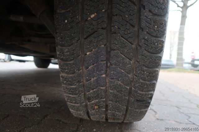 Kastenwagen VOLKSWAGEN T5 1.Hand / 4Motion / Werkstatt / SHZ / FN: 168