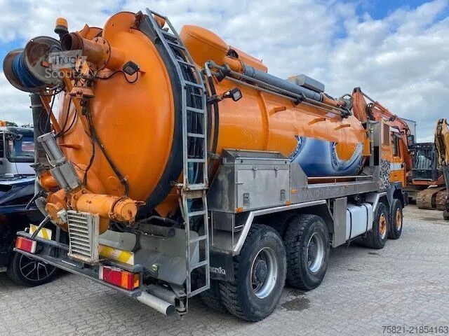 Zuigvoertuig MAN 41.464 8x4