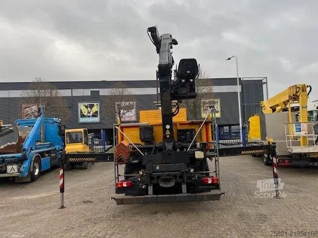 Vrachtwagen met kraan Mercedes-Benz Antos 2540 + Hiab 133 K Pro Hipro