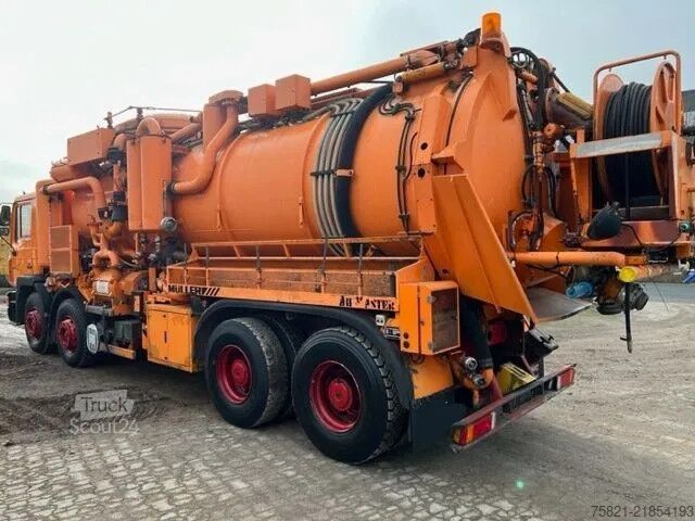 Zuigvoertuig MAN 35.402 8x4 (ORIGINAL LOW KM )