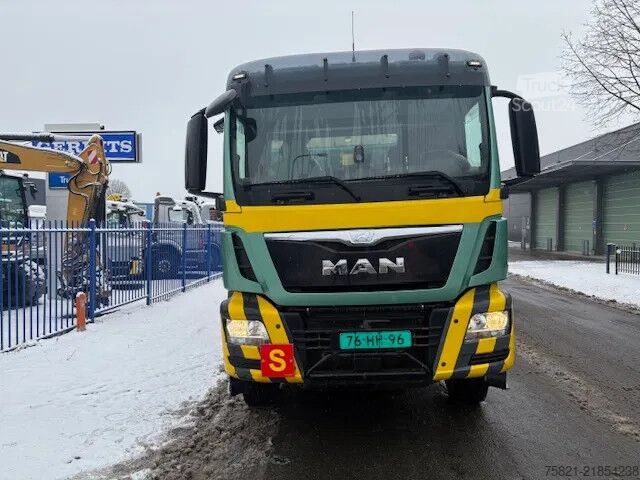 Kamion za otkači MAN TGS 26.440