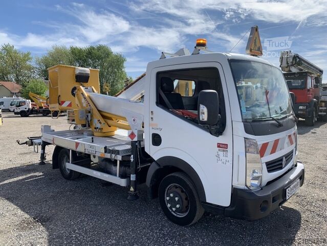 Radna platforma montirana na kamionu Renault Maxity Multitel MX200 - 20 m