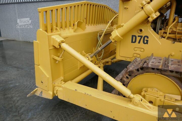 Planierraupe Caterpillar D7G Ex-army