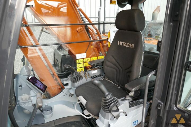 Koparka gąsienicowa Hitachi ZX210LC-7