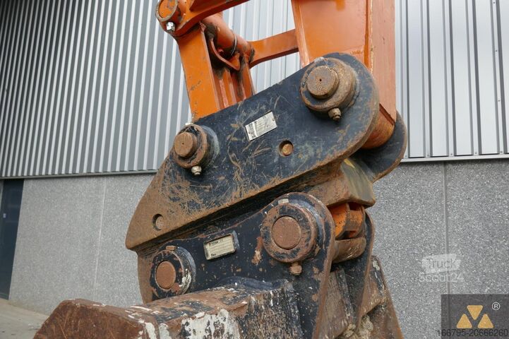 Koparka gąsienicowa Hitachi ZX300LC-7