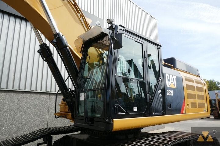Raupenbagger Caterpillar 352F