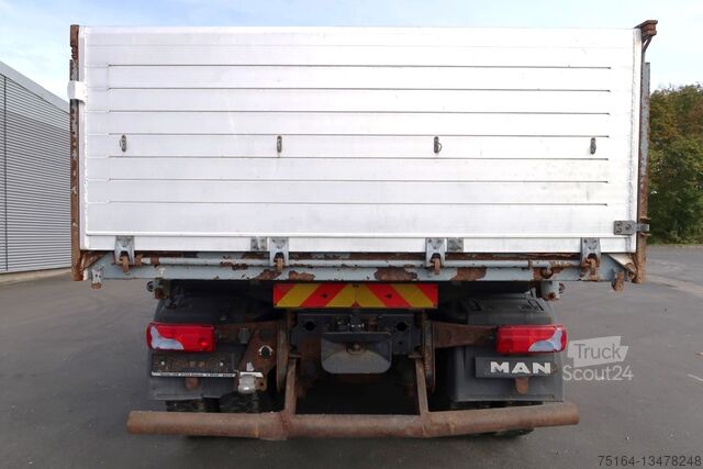 Benne trilaterial MAN TGS 26.440 6x4 BL Winterdienstplatte