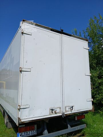 Tehergépkocsi dobozos felépítménnyel Mercedes-Benz Atego 816