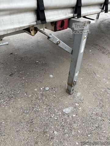 Virsbūves nomaiņa ar platformu un brezentu Krone Jumbo 3m Innenhöhe Hubdach Edscha