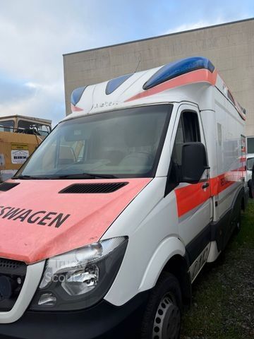 Fire truck MERCEDES-BENZ Sprinter III KOFFER RWD 516CDI*RTW*RETTUNGSWAGEN
