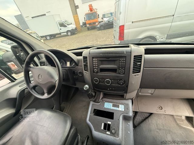 Fire truck MERCEDES-BENZ Sprinter III KOFFER RWD 516CDI*RTW*RETTUNGSWAGEN
