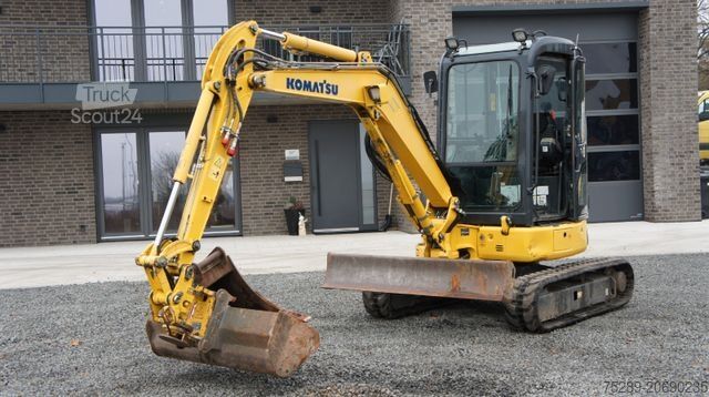 حفارة صغيرة KOMATSU PC35MR-3 PC35 Minibagger 3740 Kg