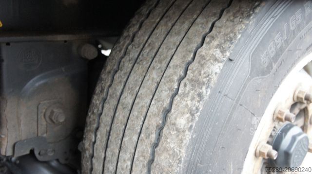 Ανοιχτό ημιρυμουλκούμενο με μουσαμά KRONE SD Doppelter Boden Verstärkte Plane 2x Liftachse