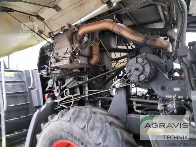 Skābbarības smalcinātājs Claas JAGUAR 930 4-TRAC