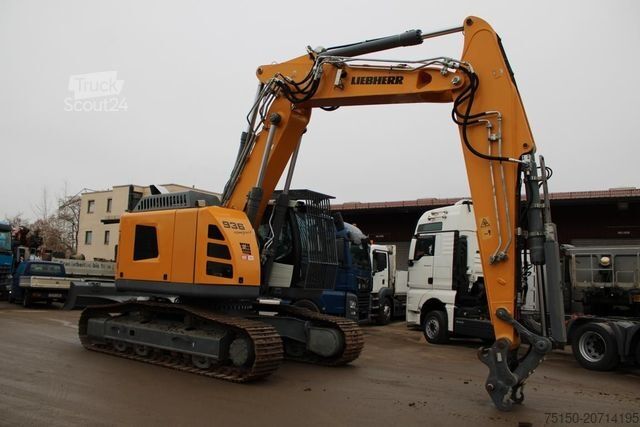 Εκσκαφέας ερπυστριοφόρος LIEBHERR R936 Compact NLC Verstellausleger Nr.: 906