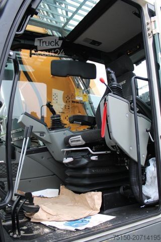 Εκσκαφέας ερπυστριοφόρος LIEBHERR R936 Compact NLC Verstellausleger Nr.: 906