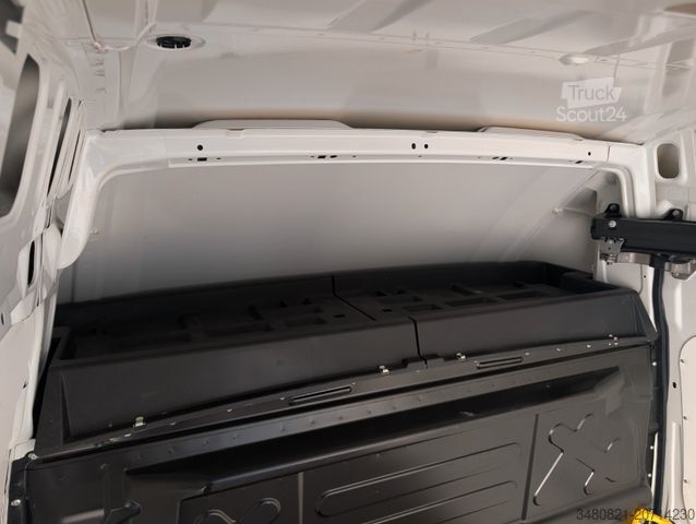 Kastenwagen hoch IVECO DAILY 35S18V L4H3 *TOP ZUSTAND* *AUTOMATIK* XXXL