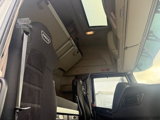 Standard tractor unit IVECO Stralis S-WAY AS440S48T/P Standklima Retarder