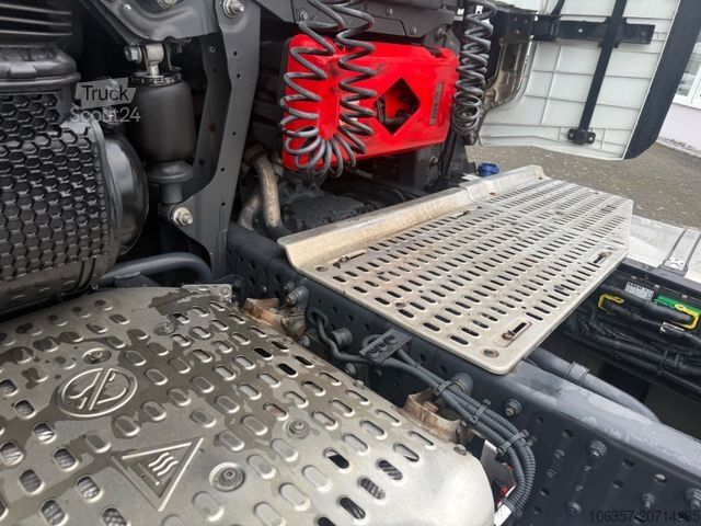 Standard tractor unit IVECO Stralis S-WAY AS440S48T/P Standklima Retarder