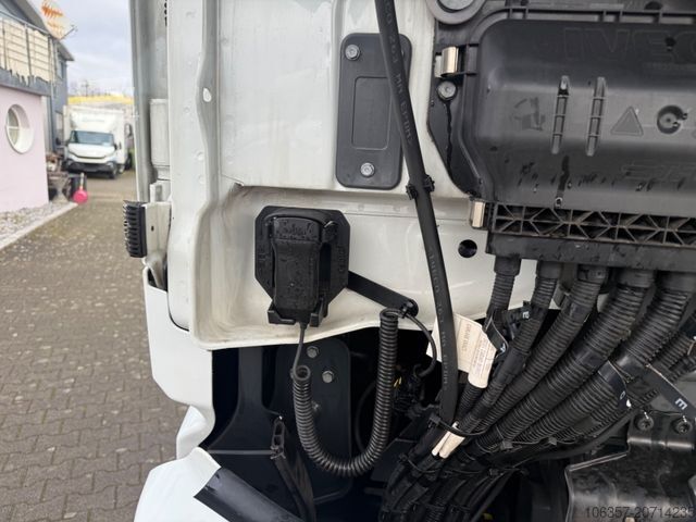 Standard tractor unit IVECO Stralis S-WAY AS440S48T/P Standklima Retarder