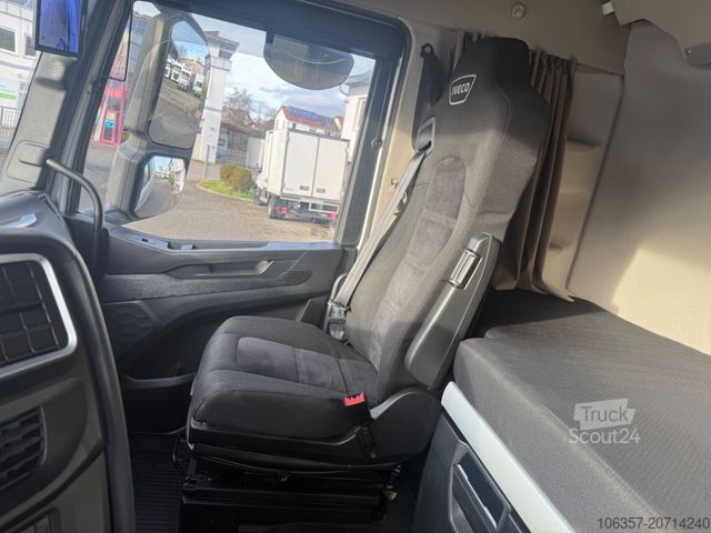 Standard tractor unit IVECO Stralis S-WAY AS440S48T/FP Standklima Retarder