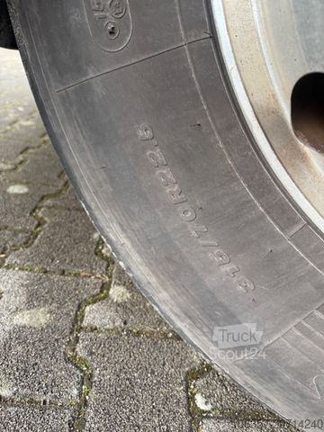 Standard tractor unit IVECO Stralis S-WAY AS440S48T/FP Standklima Retarder